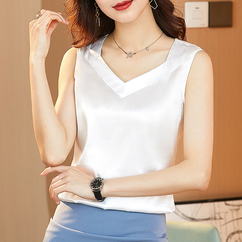 Spring And Summer Silk And Satin Bottoming With V-neck Sleeveless Top