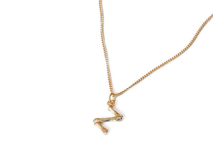 Female retro style pendant clavicle chain