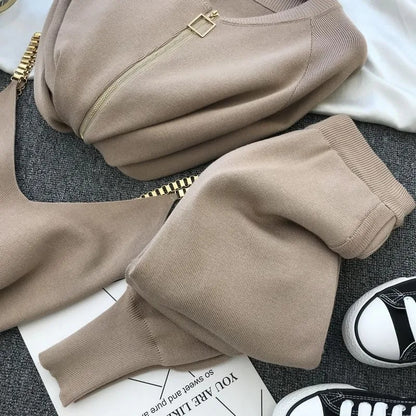 Sweet Temperament Chain Vest Knit Coat Three-piece Elastic Pants With Small Feet