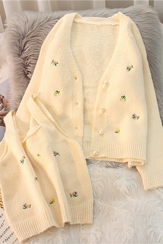 Spring New Temperament Sweater Knitted Cardigan Embroidery Suit Female Western Style Sling Two-piece Short Paragraph