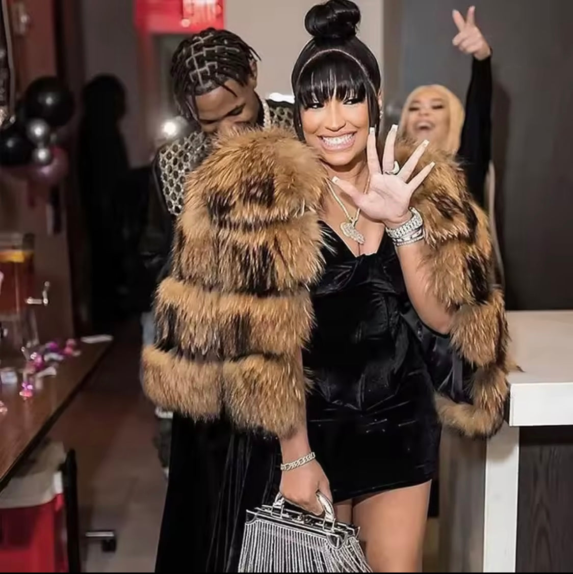 Warm Short Raccoon Fur Women's Clothing Leather Fur Coat