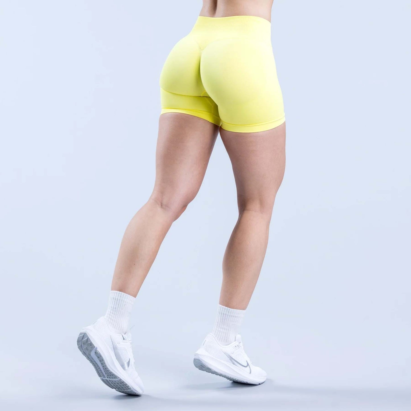 High Elastic Matte Nylon Seamless Low Waist Shorts Fitness Yoga Shorts