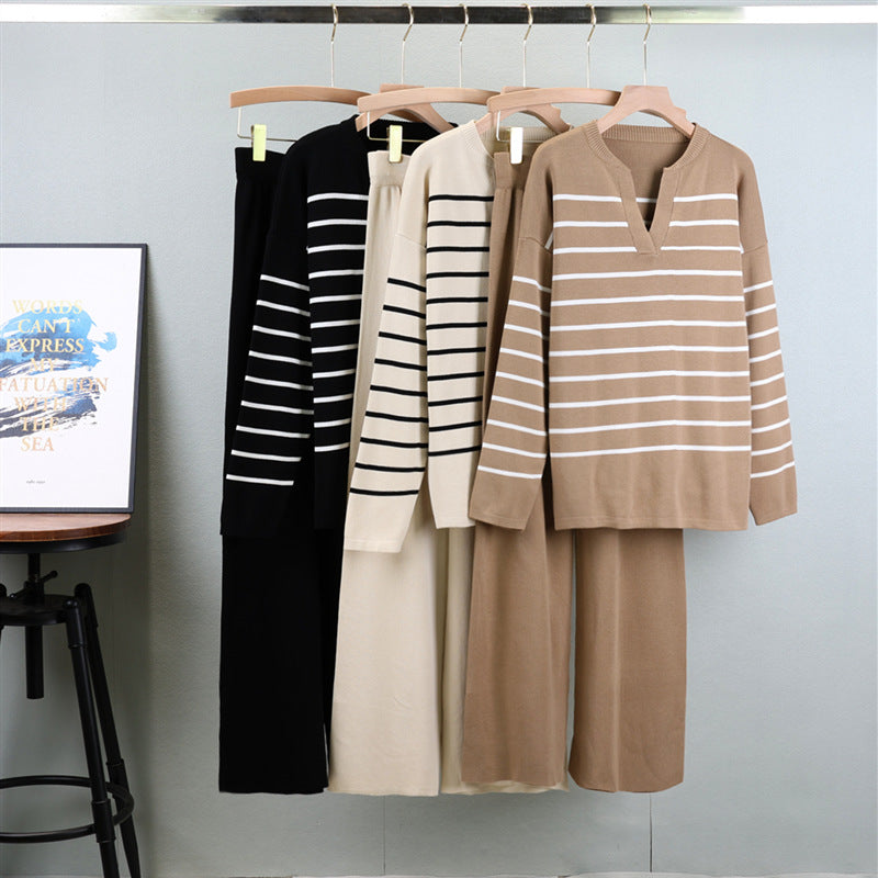 Chic Design V-neck Striped Knitting Suit Women