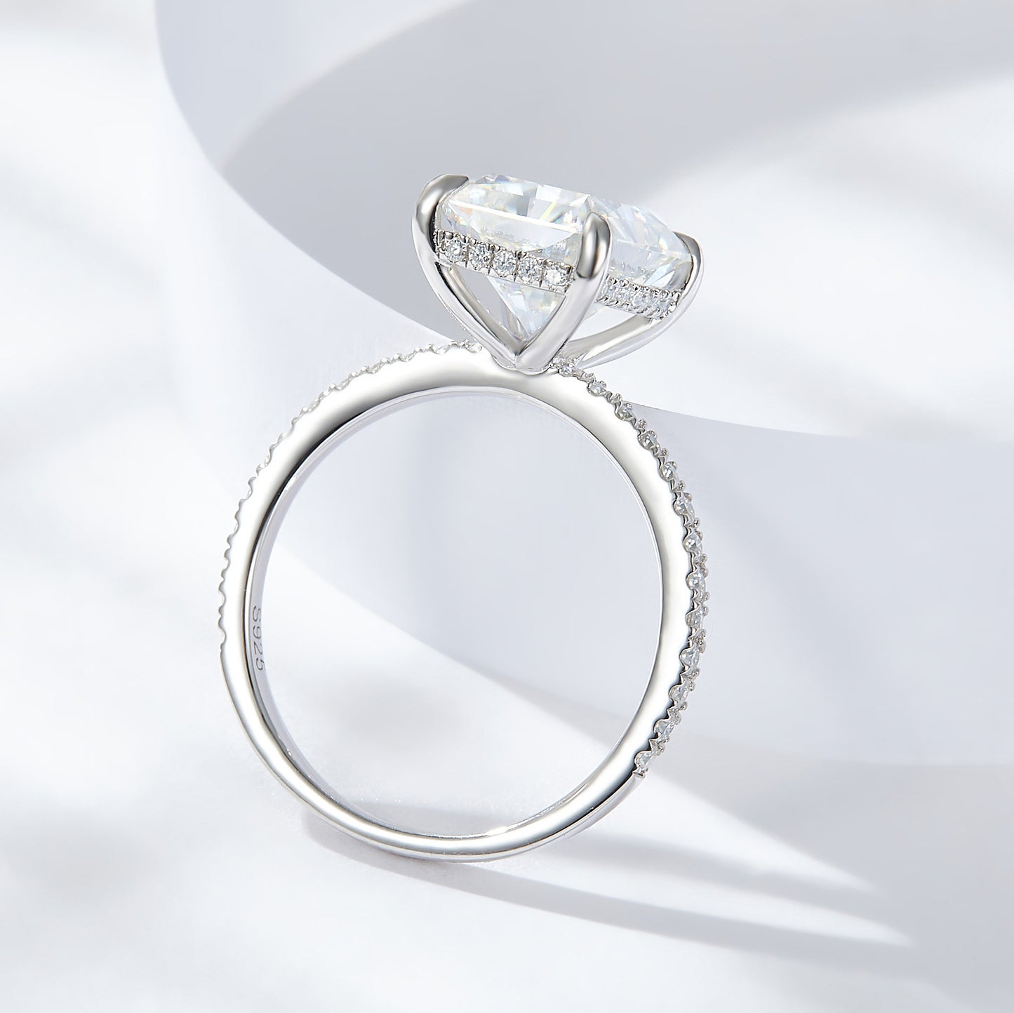 4 Karat Radiant925 Silver Moissanite Ring
