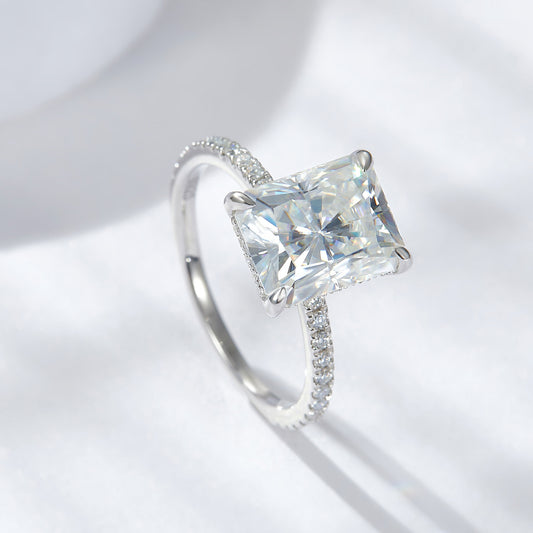 4 Karat Radiant925 Silver Moissanite Ring