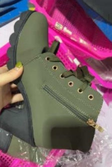 Women's thick heel boots